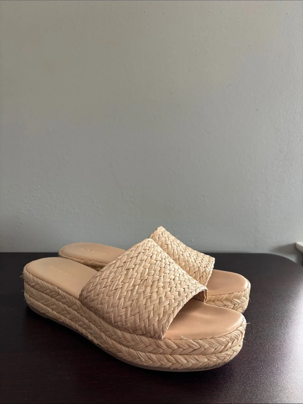 Old Navy Natural Woven Platform Slide Sandals